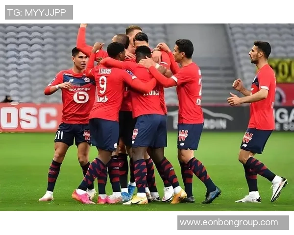 布拉格斯拉维亚与圣彼得堡的激烈对决展现足球魅力与战术智慧